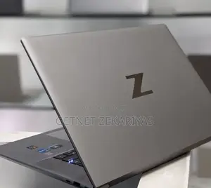 New Laptop HP ZBook Studio 16GB Intel Core I7 SSD 512GB