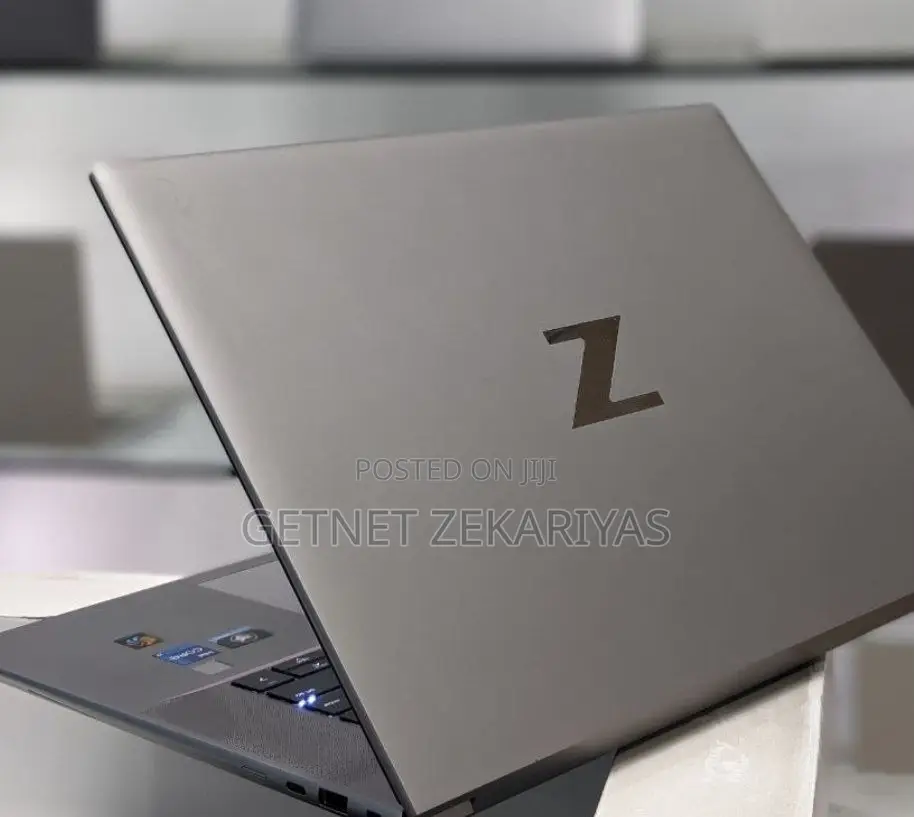 New Laptop HP ZBook Studio 16GB Intel Core I7 SSD 512GB