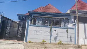 Furnished 3bdrm Villa in Summit, Bole for sale