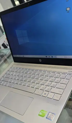 New Laptop HP Pavilion 15 8GB Intel Core I7 SSHD (Hybrid) 500GB