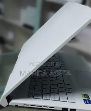 New Laptop MSI 8GB Intel Core I5 SSD 512GB