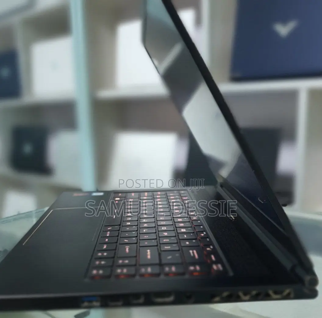 New Laptop MSI 16GB Intel Core I7 SSD 512GB