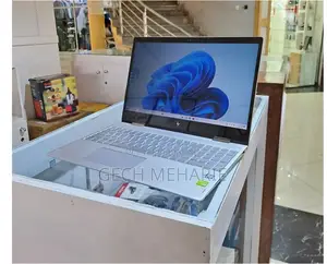 New Laptop HP Envy X360 8GB Intel Core I5 SSD 512GB
