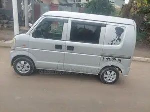 Suzuki Every Wagon 2012 Silver