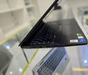 New Laptop Lenovo IdeaPad 300 8GB Intel Core I5 SSD 256GB