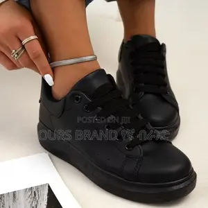 Alexander McQueen Master Quality Luxurious Sneakers