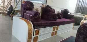 ምርጥ ባለ ፍሬም አረቢያን መጅሊስ ከ Classic መጅሊስ P.L.C