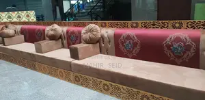 ምርጥ ባለ ፍሬም አረቢያን መጅሊስ ከ Classic መጅሊስ P.L.C