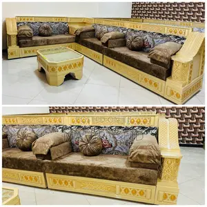 ውብ እና ማራኪ ባለ ፍሬም አረቢያን መጅሊስ ከ Classic መጅሊስ P.L.C