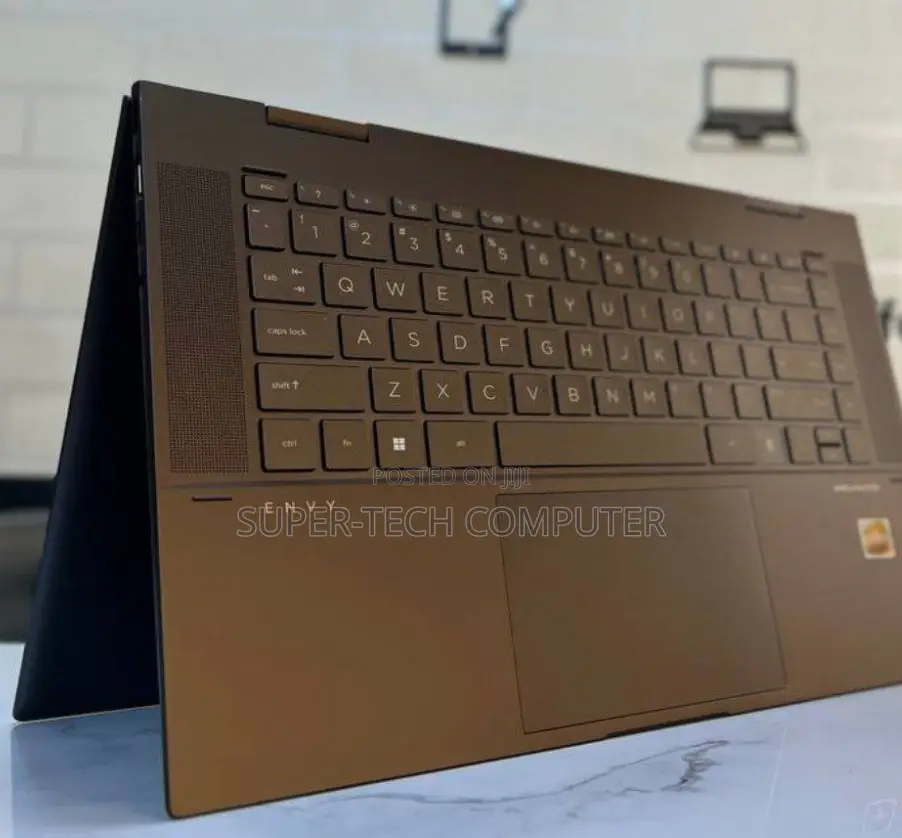 New Laptop HP Envy X360 16GB AMD Ryzen 7 SSD 512GB