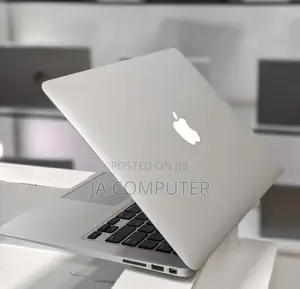 New Laptop Apple MacBook Air 2014 8GB Intel Core I7 SSD 256GB