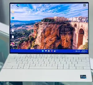 New Laptop Dell XPS 13 32GB Intel Core I7 SSD 512GB