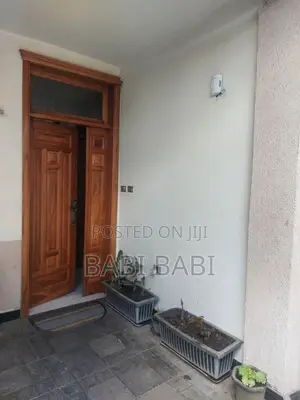 6bdrm House in Meskel Flower, Kirkos for sale