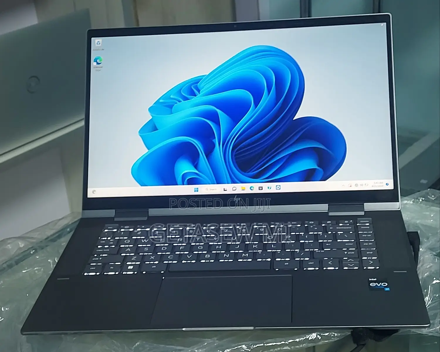 New Laptop HP Envy X360 8GB Intel Core I5 SSD 512GB