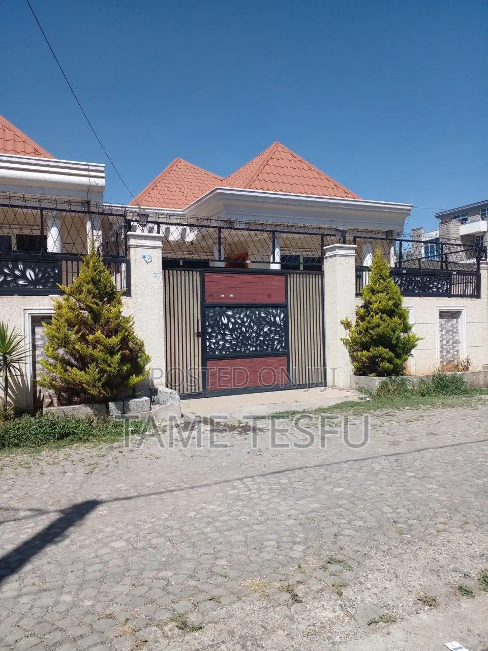 Furnished 3bdrm Villa in Hayat Zone, Bole for sale