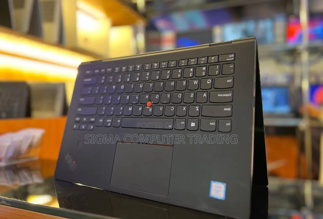 New Laptop Lenovo ThinkPad Yoga 16GB Intel Core I7 SSD 512GB