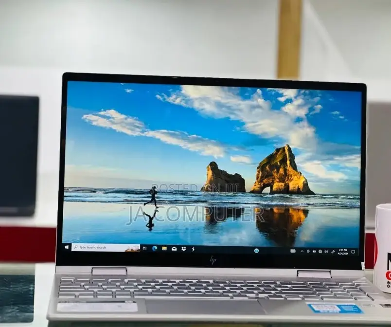 New Laptop HP Envy X360 8GB Intel Core I7 SSD 512GB