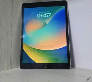New Apple iPad 10.2 (2020) 64 GB Silver