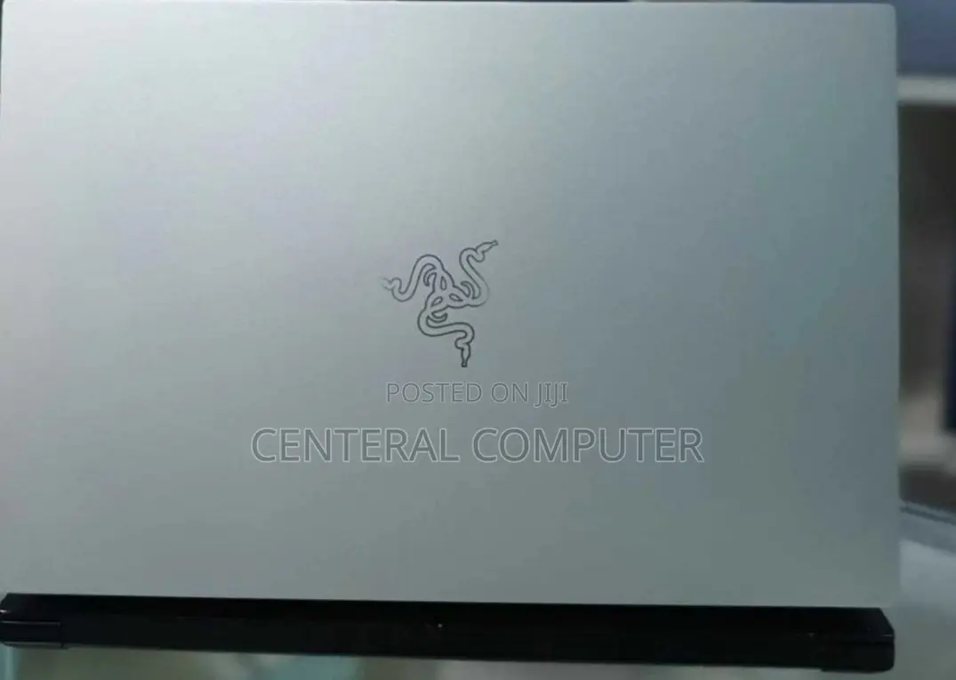 New Laptop Razer Blade Advanced 16GB Intel Core I7 SSD 1T