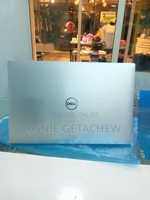 New Laptop Dell XPS 15 8GB Intel Core I7 SSD 1T