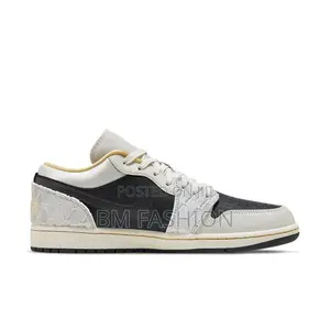 'Air Jordan 1 Low SE 'Beaded Swoosh'