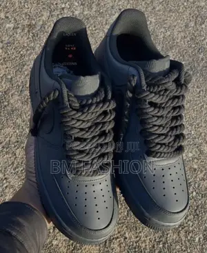 Air Force 1 | Nike | Black | Thick Laces