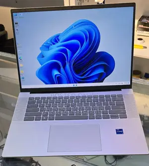 New Laptop Dell Inspiron 15 5579 16GB Intel Core I7 SSD 512GB