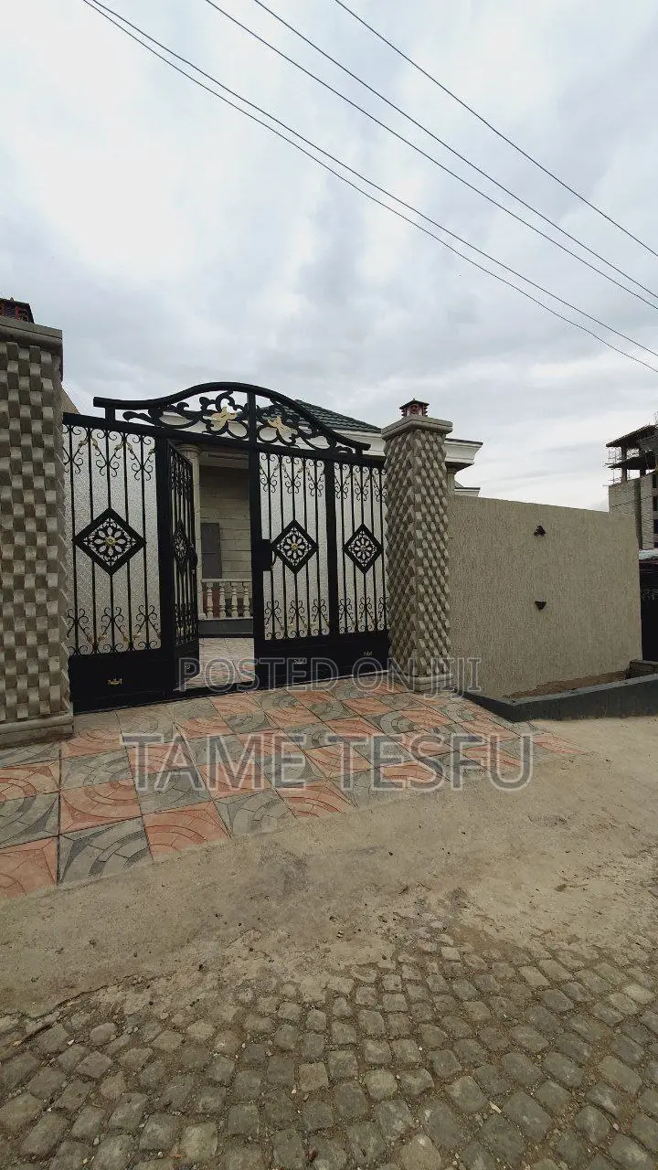 Furnished 3bdrm Villa in Kazanchis Inderase, Yeka for sale