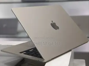 New Laptop Apple MacBook Air 2022 M2 8GB Apple M2 SSD 256GB