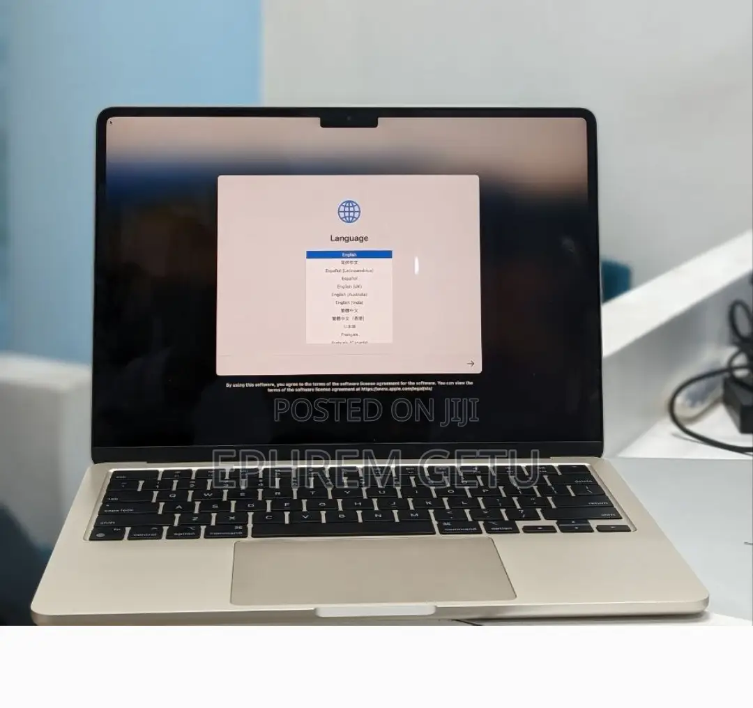 New Laptop Apple MacBook Air 2022 M2 8GB Apple M2 SSD 256GB