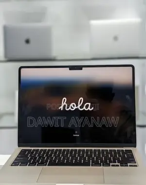 New Laptop Apple MacBook Air 2022 M2 8GB Apple M3 SSD 256GB