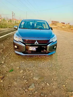 Mitsubishi Attrage 2022 Gray