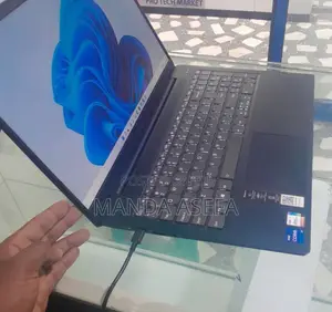 New Laptop Lenovo 12GB Intel Core I7 SSD 512GB