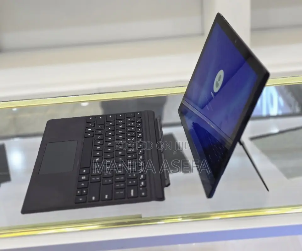 New Laptop Microsoft Surface Pro 7 16GB Intel Core I7 SSD 256GB