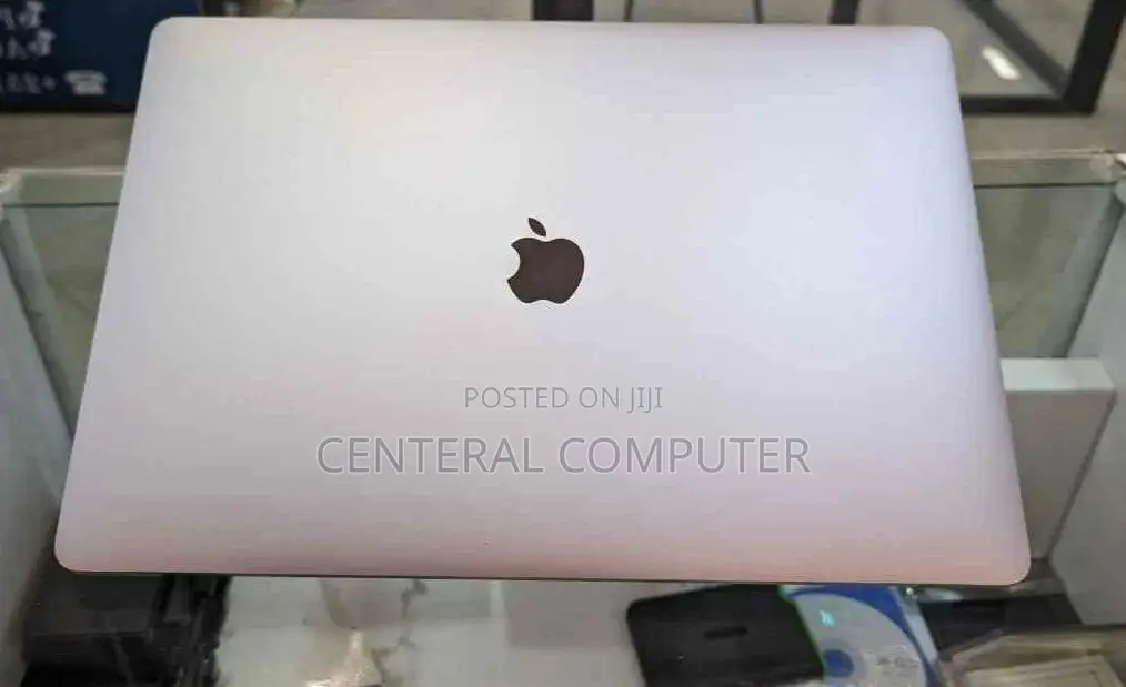 New Laptop Apple MacBook Pro 2019 32GB Intel Core I9 SSD 512GB