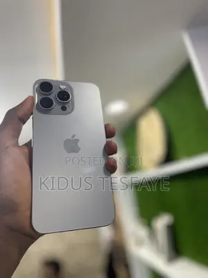 New Apple iPhone 15 Pro Max 256 GB