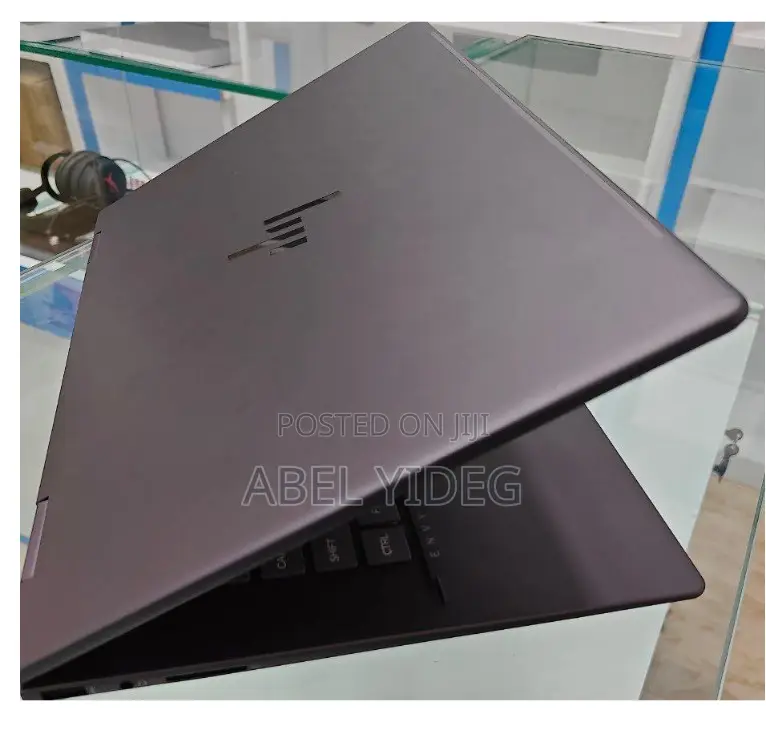 New Laptop HP Envy X360 8GB AMD Ryzen 5 SSD 512GB