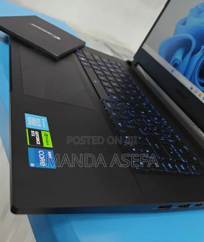 New Laptop Gigabyte AORUS 15G 16GB Intel Core I5 SSD 512GB