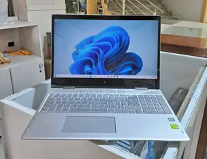 New Laptop HP Envy X360 8GB Intel Core I5 SSD 512GB