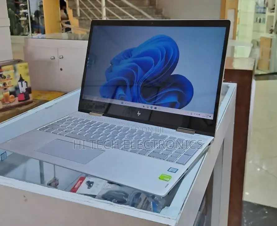 New Laptop HP Envy X360 8GB Intel Core I5 SSD 512GB