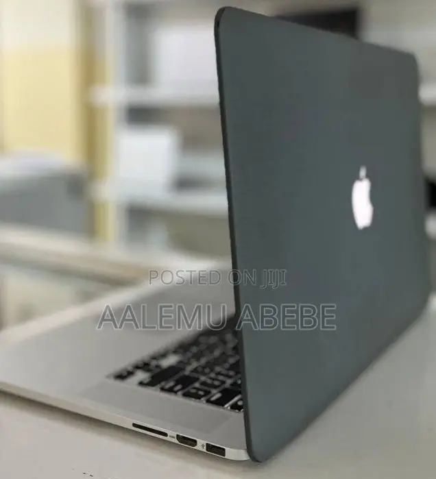 New Laptop Apple MacBook Pro 2015 16GB Intel Core I7 SSD 1T