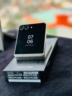 New Samsung Galaxy Z Flip 5 512 GB