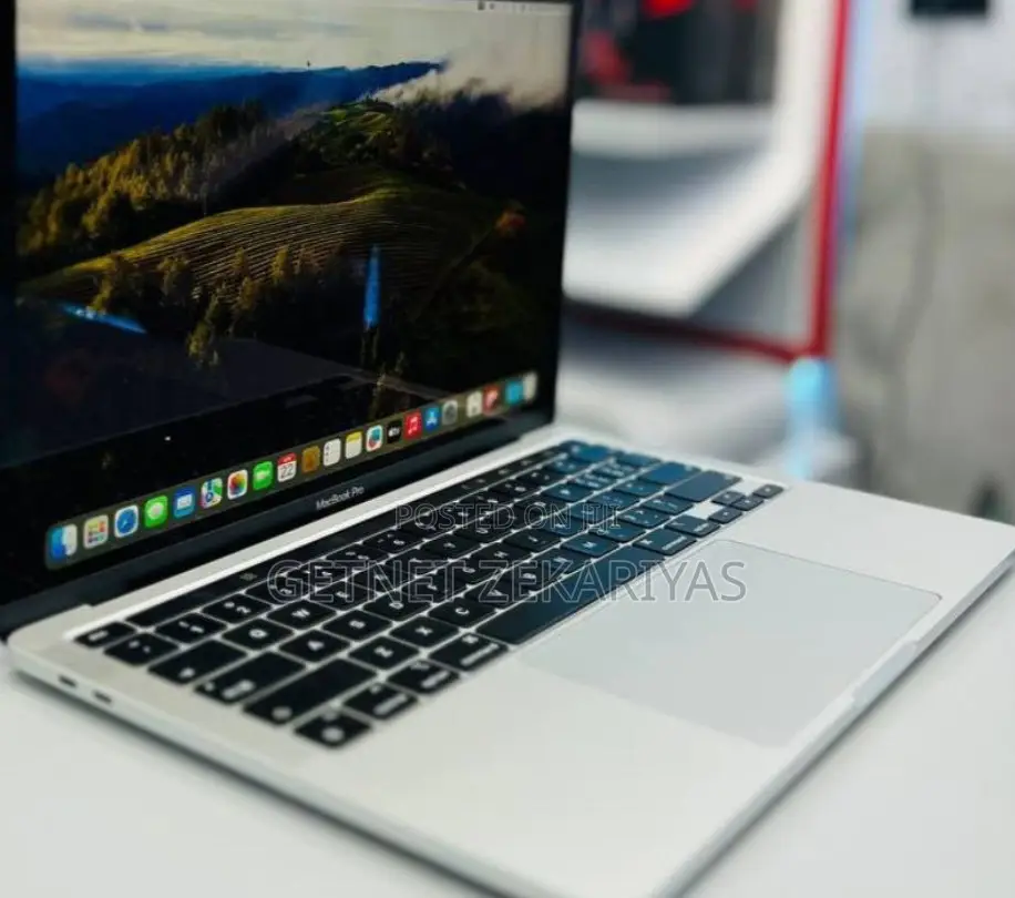New Laptop Apple MacBook Pro 8GB Apple M2 SSD 256GB