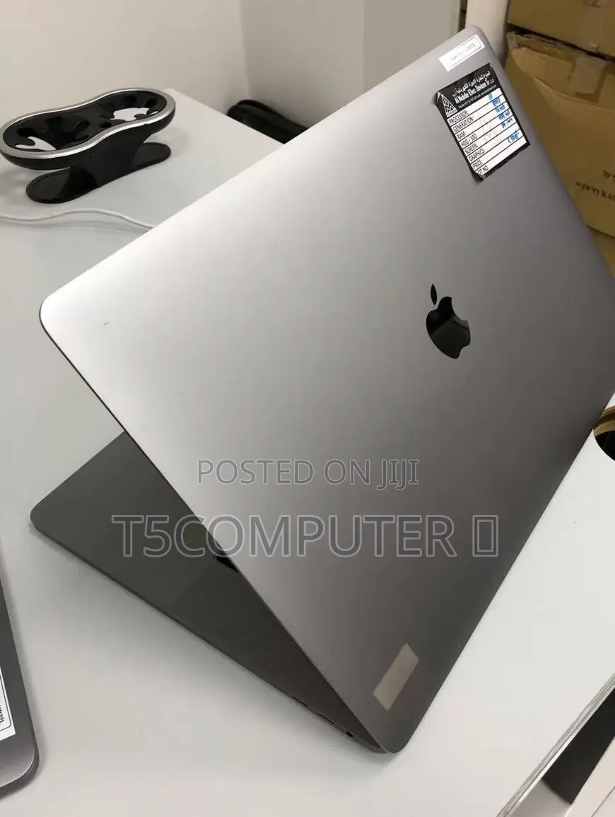 New Laptop Apple MacBook 2015 16GB Intel Core I7 SSD 512GB