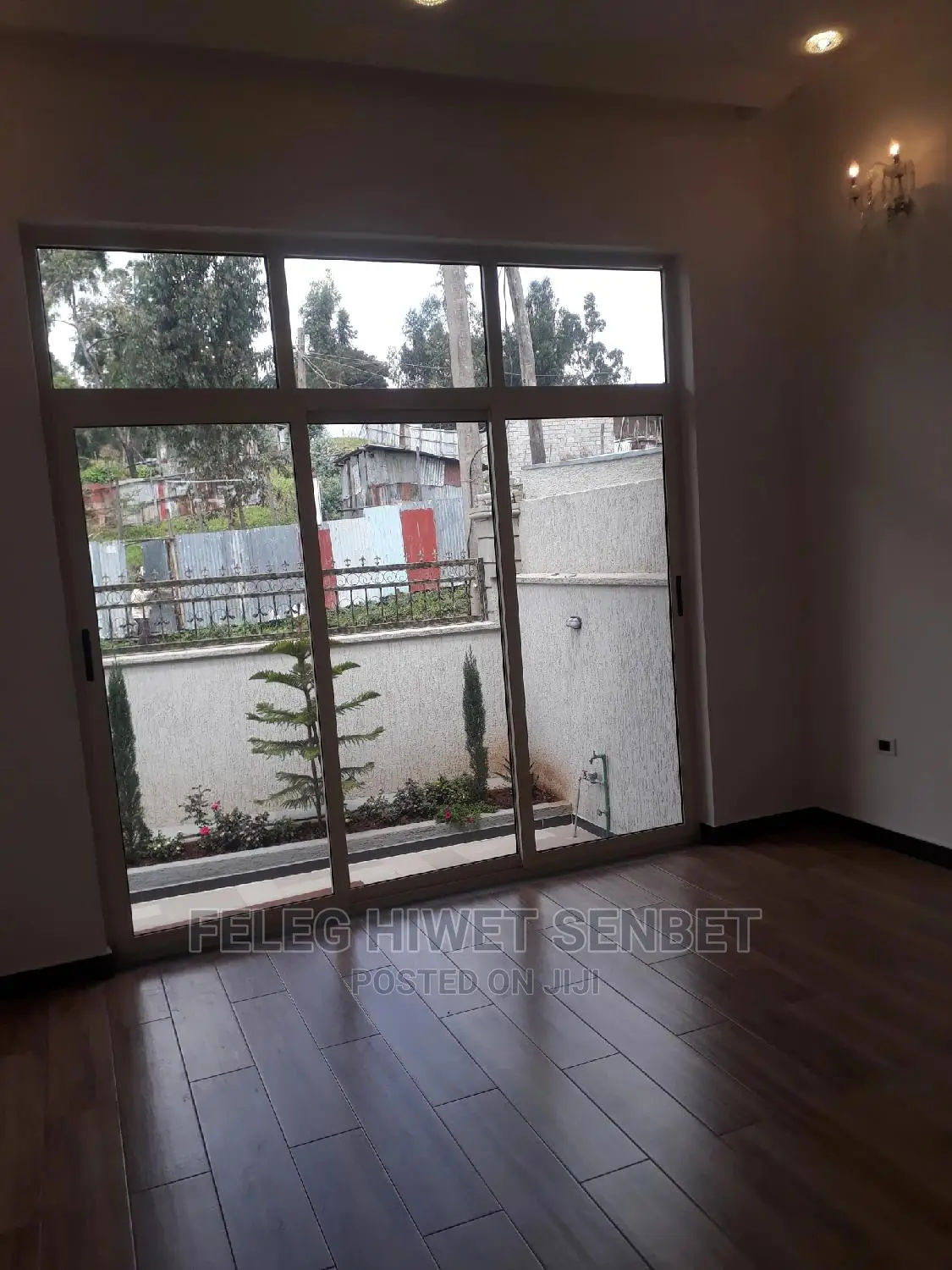 Furnished 4bdrm Villa in Aa, Bole for sale