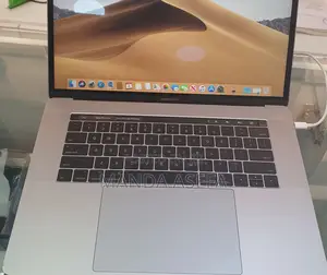 New Laptop Apple MacBook Pro 2017 16GB Intel Core I7 SSD 1T
