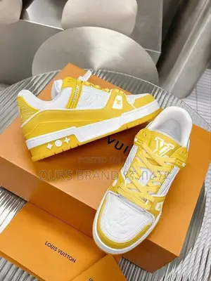 Louis Vuitton Trainer's Master Quality Shoes