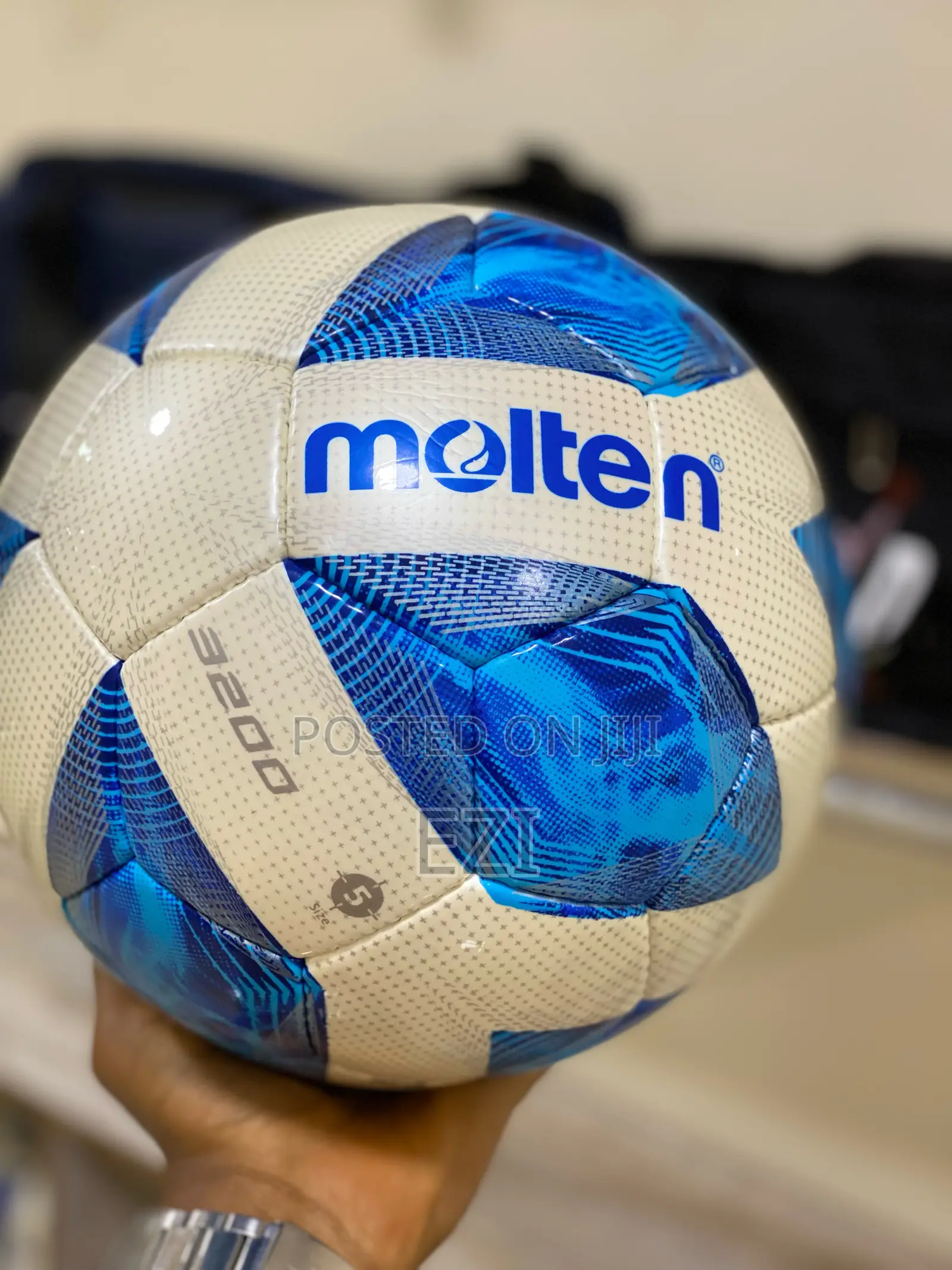 Molten 3200 Model.