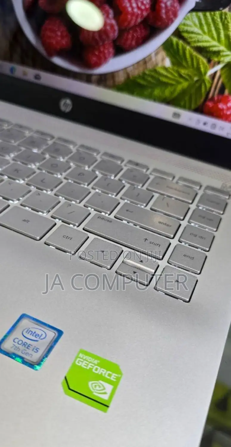 New Laptop HP Pavilion 15 8GB Intel Core I5 HDD+SSD 750GB