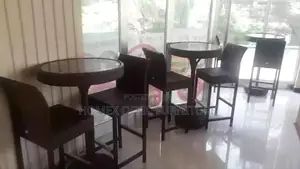 Garden Round Tables and Chairs የጋርደን ጠረጴዛ እና ወንበር
